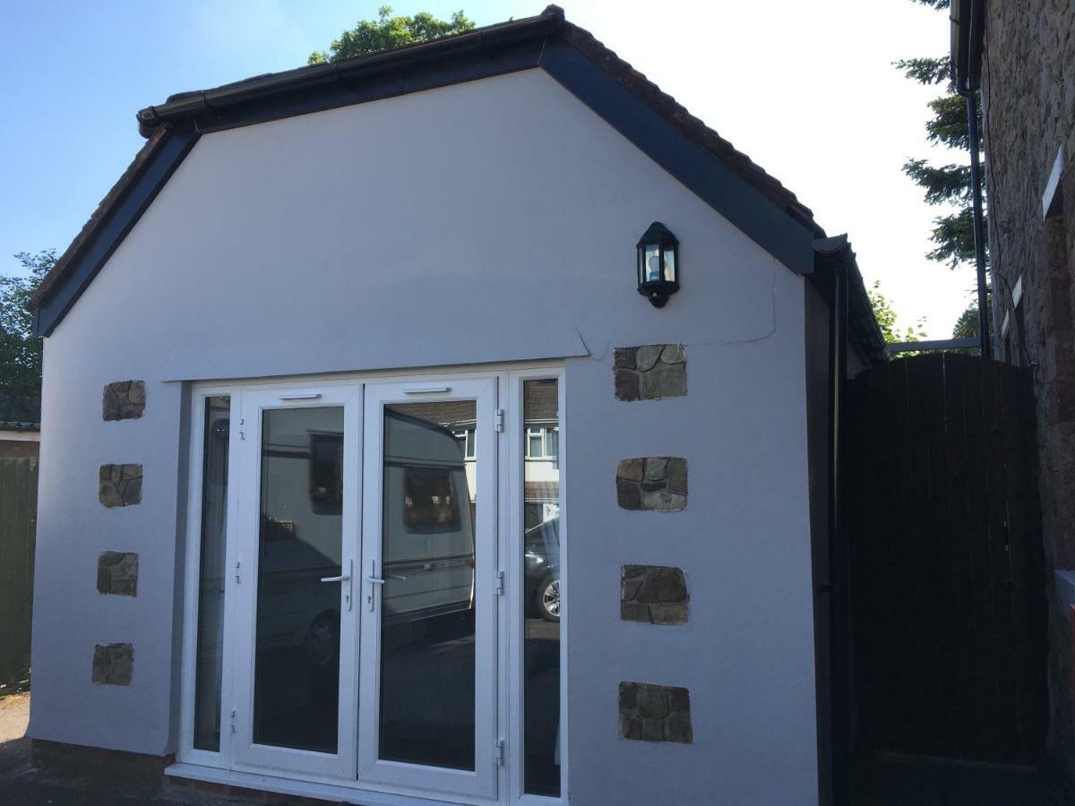 Ty Mynydd Lodge Holiday Home Cardiff Exterior photo